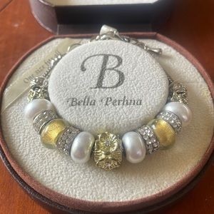 Bella Perlina charm bracelet
